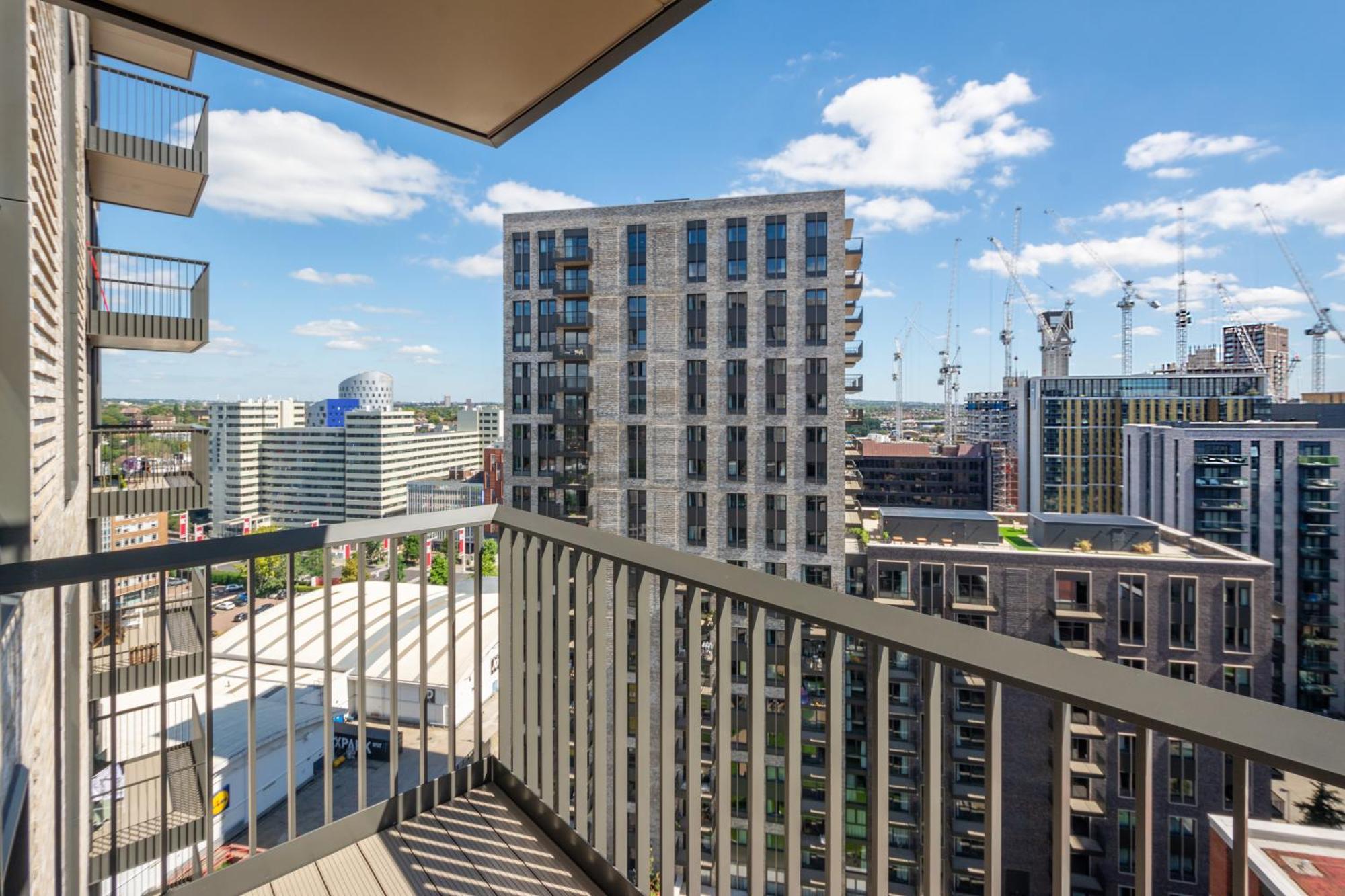 Mysquare State-Of-The-Art 1 Bedroom Apartments Near Wembley Park London Exterior photo